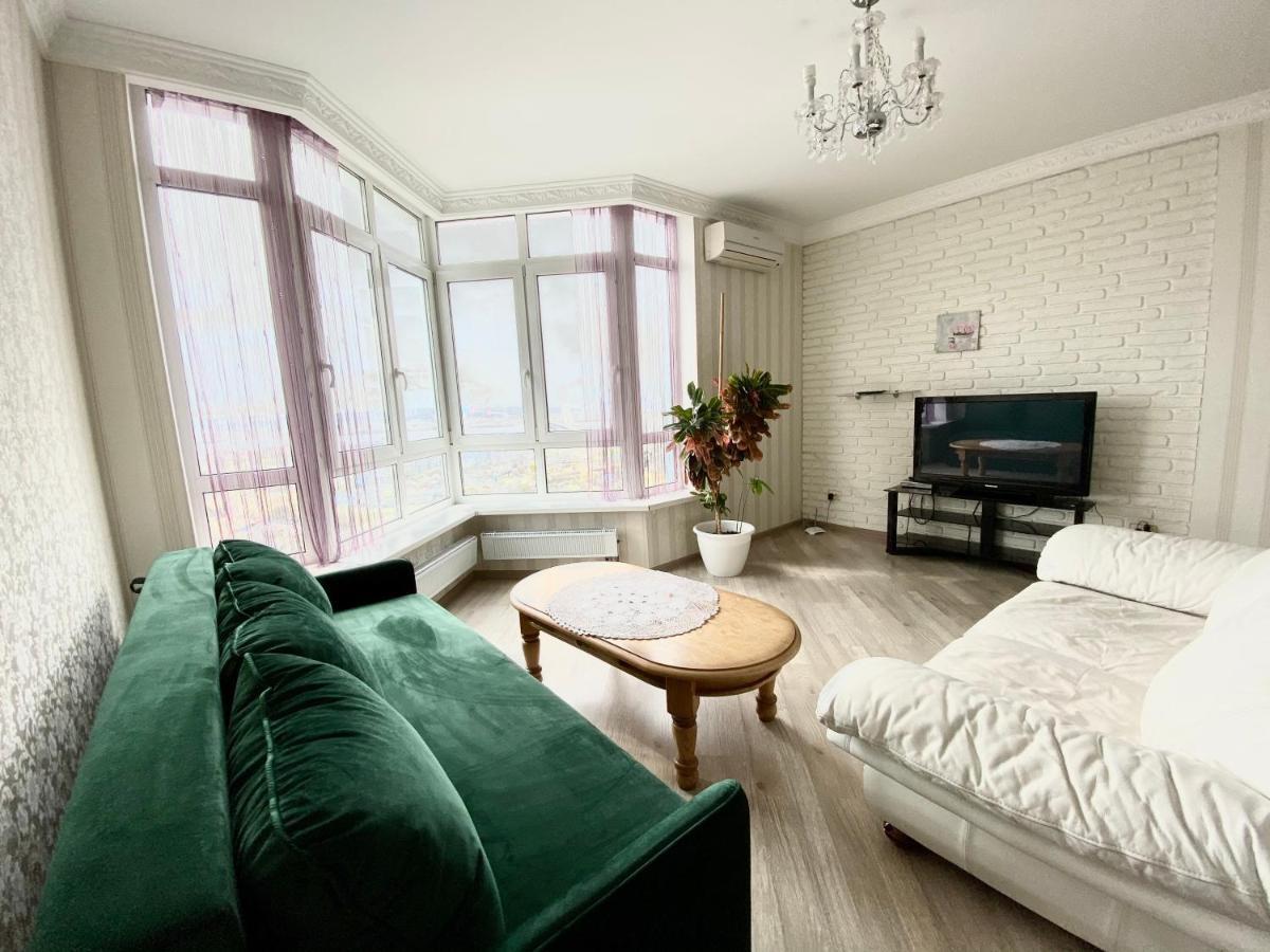 Apartment With Dnipro View *